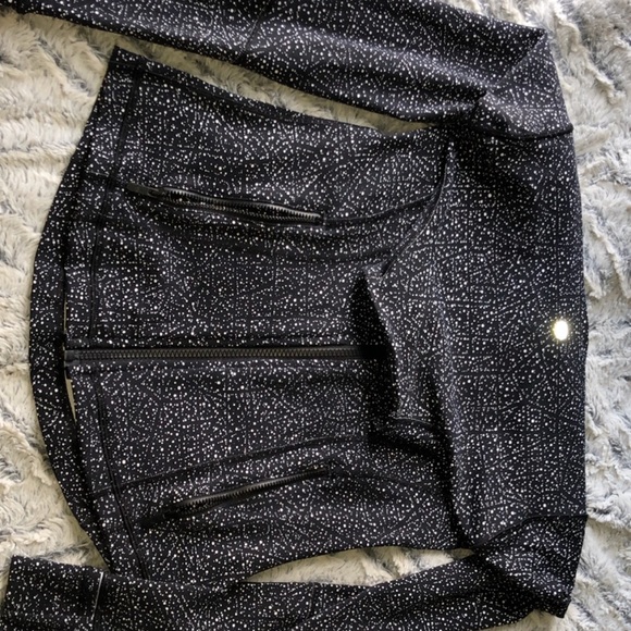 lululemon athletica Jackets & Blazers - i don’t want it anymore lululemon athletica Jackets & Blazers - i don’t want it anymore